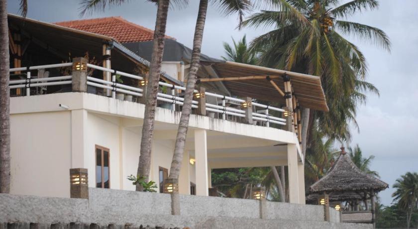 77 Sunset Plaza Hotel Cisolok Exterior foto